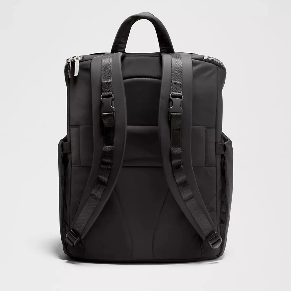 lululemon athletica Black New Parent Backpack 17L Diaper Bag - Picture 3 of 10